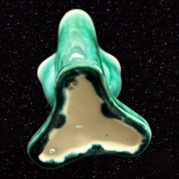 Vintage Early Pottery Vase Green Glaze Triangular Hand Made 7.25”T 4.5”W - Picture 10 of 16